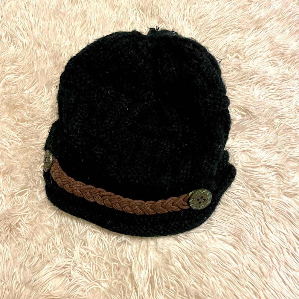 ♻️GOODWILL BOUND♻️ 
Page-Boy Style Knit Beanie